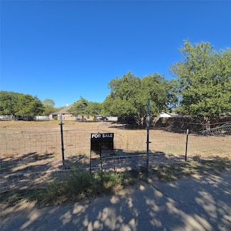 1925 S Saint Augustine Dr, Dallas, TX 75217