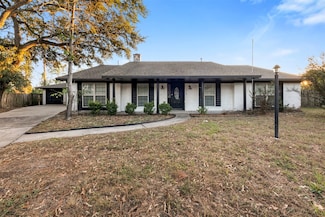 215 Acorn Tree Ct, Spring, TX 77388