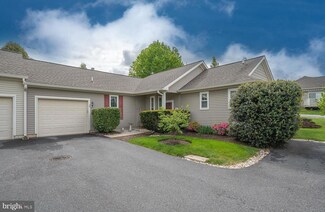 30 W Houndpack Way Unit 141, Glen Mills, PA 19342
