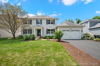 740 Charismatic Dr, Oswego, IL 60543