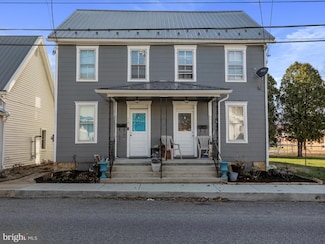 114 S Park Ave, Mercersburg, PA 17236