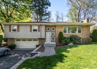 40 Forest St, Waltham, MA 02452