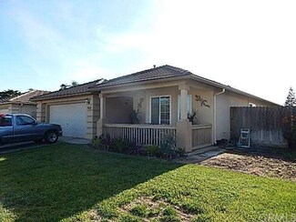 68 Los Cerritos Way, Madera, CA 93638