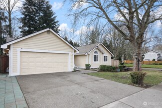 5471 Park Place Loop SE, Lacey, WA 98503