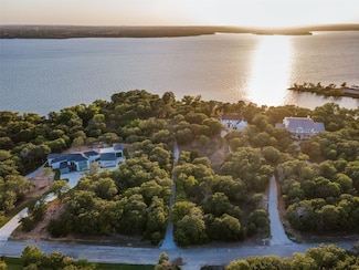 1190 Oak View Ct, Oak Point, TX 75068
