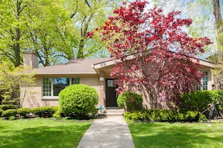 8734 Springfield Ave, Skokie, IL 60076