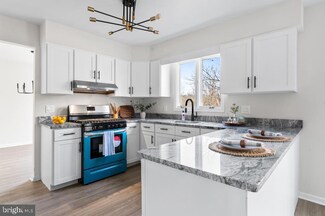 330 N Orchard Rd, Vineland, NJ 08360