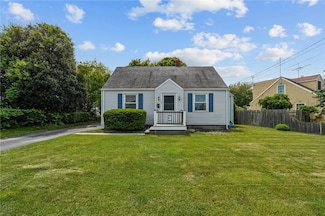 16 King Rd, Middletown, RI 02842