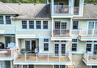 18418 Dunecrest Dr Unit 9, New Buffalo, MI 49117