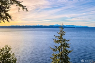 16523 Maplewild Ave SW, Burien, WA 98166