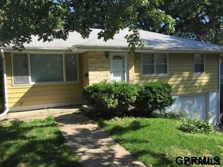 6320 Pratt St, Omaha, NE 68104