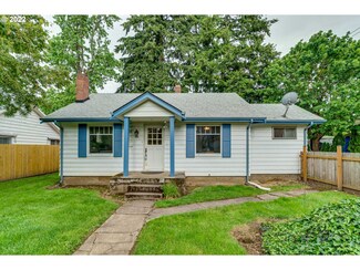 320 NE 92nd Place, Portland, OR 97220