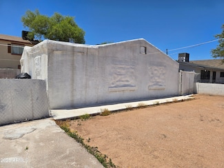 2202 N 26th Place, Phoenix, AZ 85008