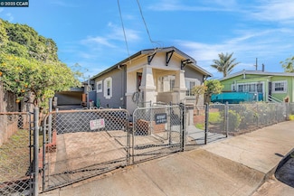 1210 106th Ave, Oakland, CA 94603