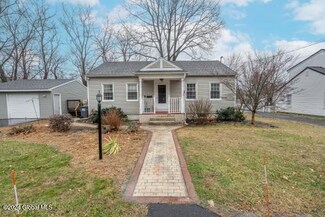 19 Mercer St, Waterford, NY 12188