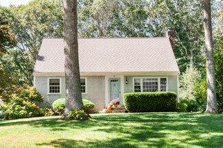 41 Blackthorn Rd, Marstons Mills, MA 02648