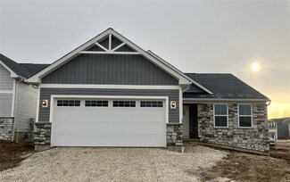 1081 Bookman Ave, Akron, OH 44312
