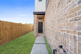 6404 Pregonero Ln, Houston, TX 77048