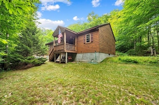 160 Pawnee Dr, Old Forge, NY 13420