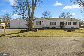 8501 Oak Dr, Brandywine, MD 20613