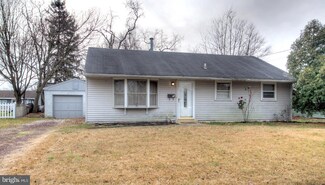 28 N Rose Ln, West Berlin, NJ 08091