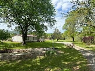 403 Old York Hwy N, Dunlap, TN 37327