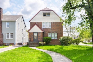 1187 Plainfield Rd, Cleveland, OH 44121