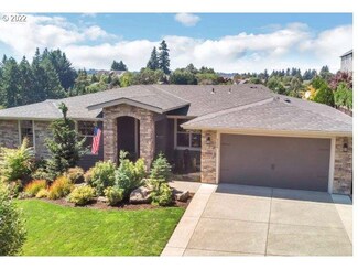 3126 Coeur d Alene Dr, West Linn, OR 97068