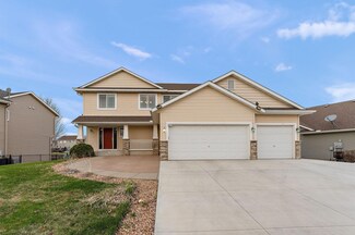 16268 Tahinka Ct NW, Prior Lake, MN 55372