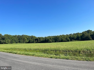 610 Holland Creek Rd, Louisa, VA 23093
