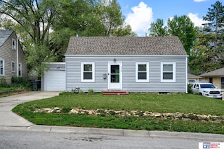 3756 Mohawk St, Lincoln, NE 68510