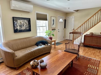 21 Pantry Rd, West Hatfield, MA 01088