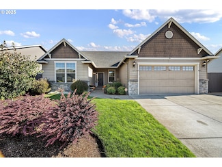 1175 S 40th Place, Springfield, OR 97478
