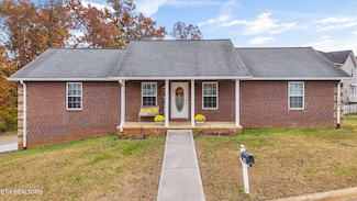 1264 Lori Ellen Ct, Sevierville, TN 37876