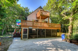 103 Hemlock Ct, Atlantic Beach, NC 28512