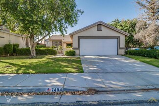 7404 Stone Breakers Ave, Bakersfield, CA 93313