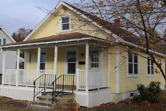 34 Stratton Rd, Rutland, VT 05701