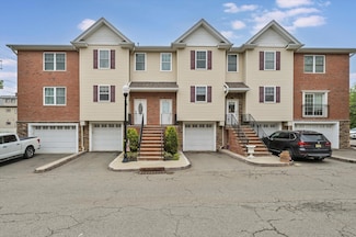 6 Doris Ln, Wallington, NJ 07057