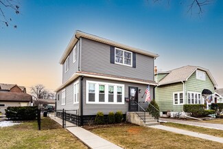 8702 Fernald Ave, Morton Grove, IL 60053