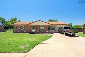 6 Centennial Ct, Wichita Falls, TX 76306