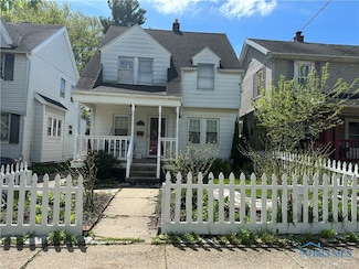 2029 Berdan Ave, Toledo, OH 43613