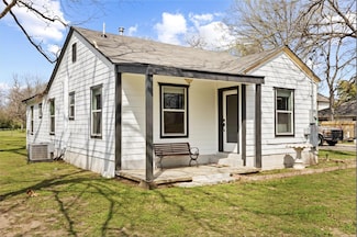 1104 Perry Rd, Austin, TX 78721