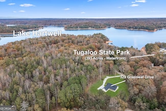 329 Greenleaf Dr, Lavonia, GA 30553