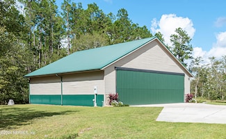 11111 Apache Ln, Glen Saint Mary, FL 32040