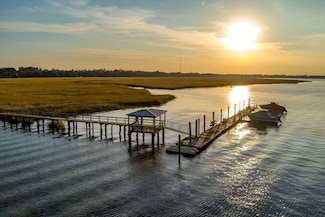 22 River Reach Way, Charleston, SC 29407