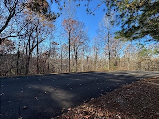 131 Harris Creek Dr, Ellijay, GA 30540