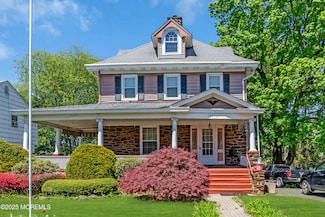 125 W Main St, Freehold, NJ 07728
