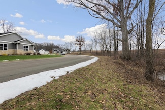 3370 Largo Ridge Ct, Green Bay, WI 54311