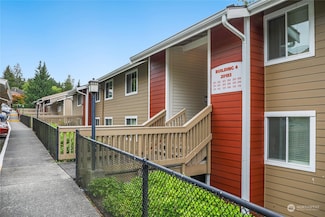 20183 Vikings Crest NE Unit 4-101, Poulsbo, WA 98370