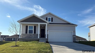 12906 S 66th Ave, Papillion, NE 68133